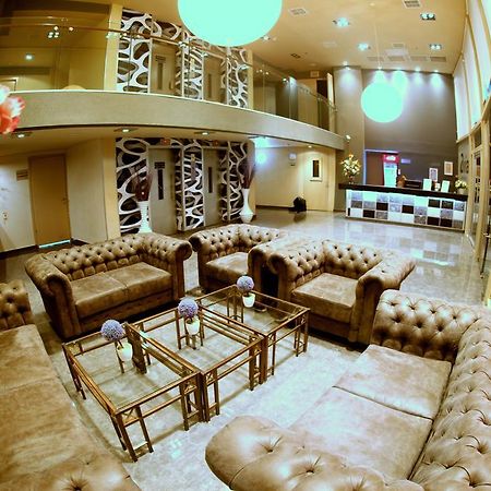 Avia Hotel & Resort Yehud-Monosson Exterior foto