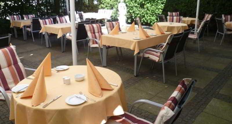 Avia Hotel & Resort Yehud-Monosson Exterior foto